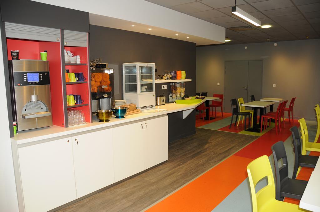 Ibis Styles Chambery Centre Gare Hotel Екстериор снимка