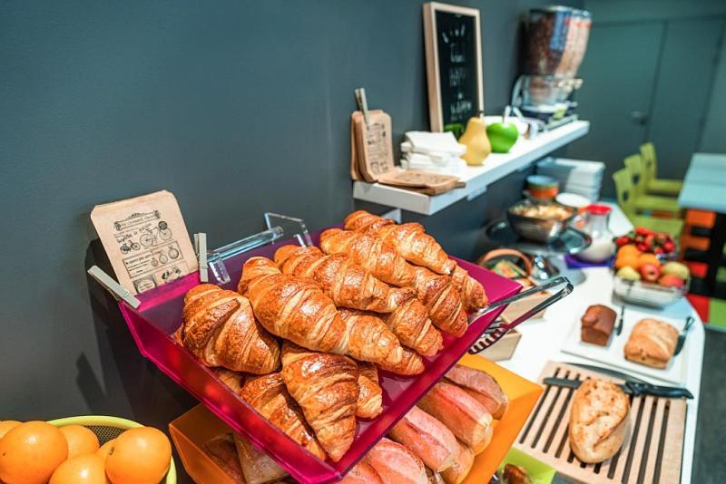 Ibis Styles Chambery Centre Gare Hotel Екстериор снимка